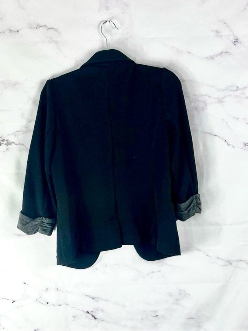 SKIES ARE BLUE Soft Knit Blazer - Picture 4 of 4